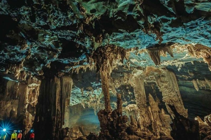 Explore-the-enchanting-beauty-of-11-best-places-to-visit-in-sapa-vietnam_AuasiaTravel