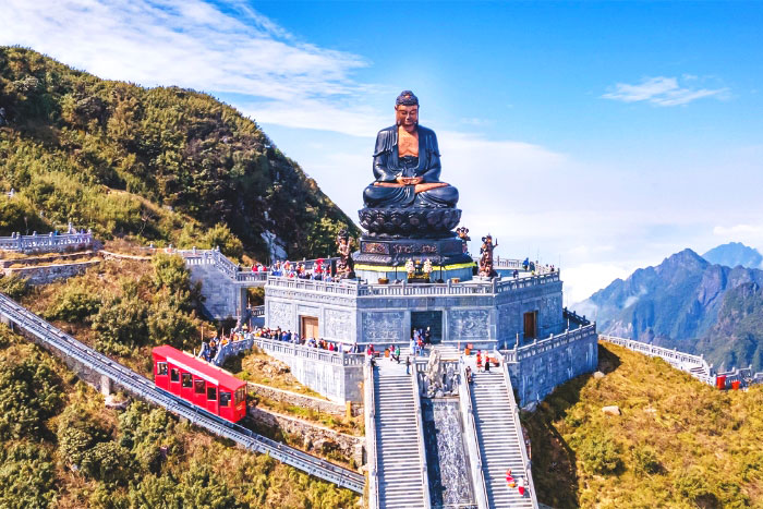 Explore-the-enchanting-beauty-of-11-best-places-to-visit-in-sapa-vietnam_AuasiaTravel