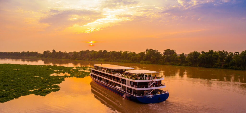 Best things to do in Phnom Penh at night