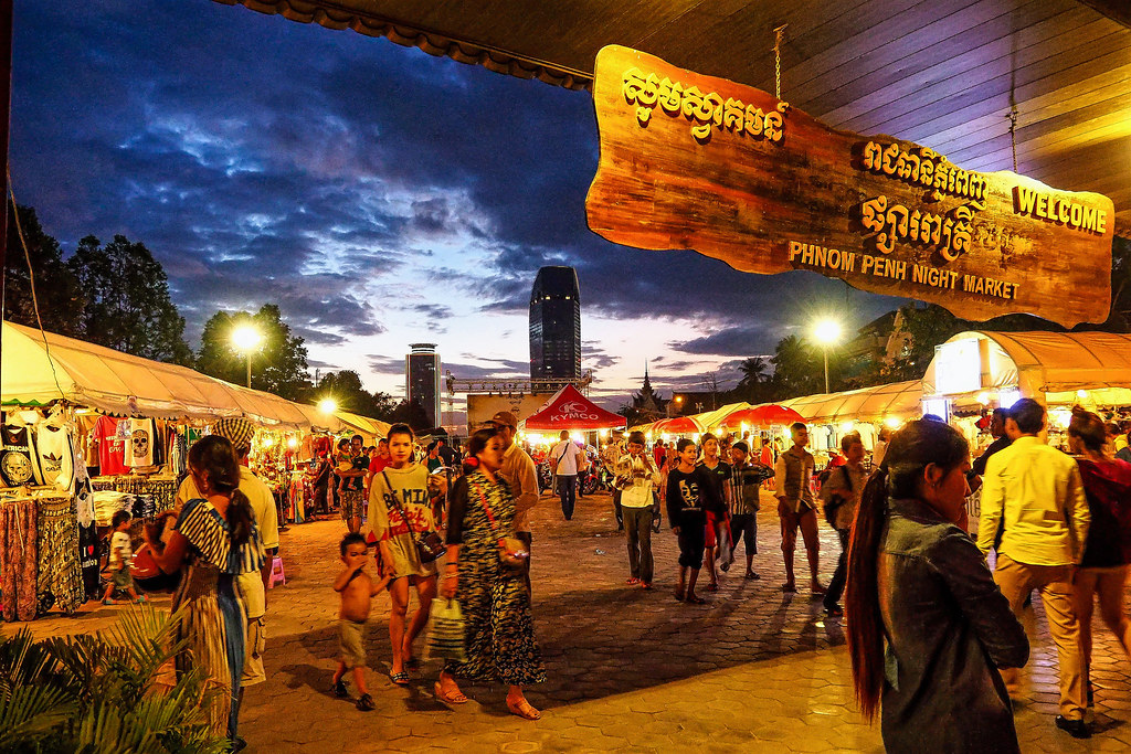 Best things to do in Phnom Penh at night